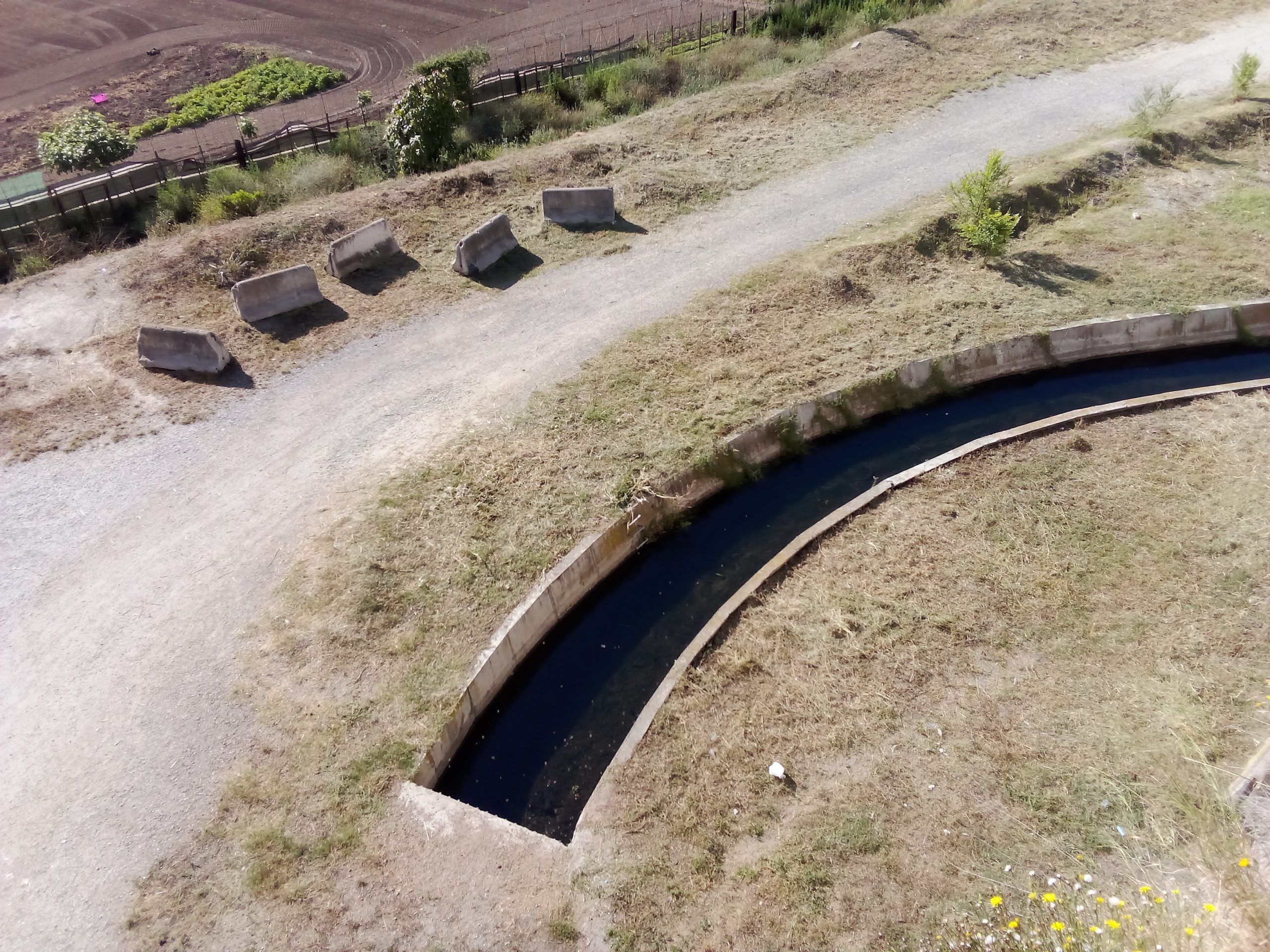 MEMÒRIES DE L’AIGUA:Projecte artístic, mediambiental i de memòria comunitària al Rec Comtal